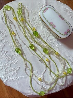 Light Green Multi-Strand Glass Bead Necklace for Women-Vintage